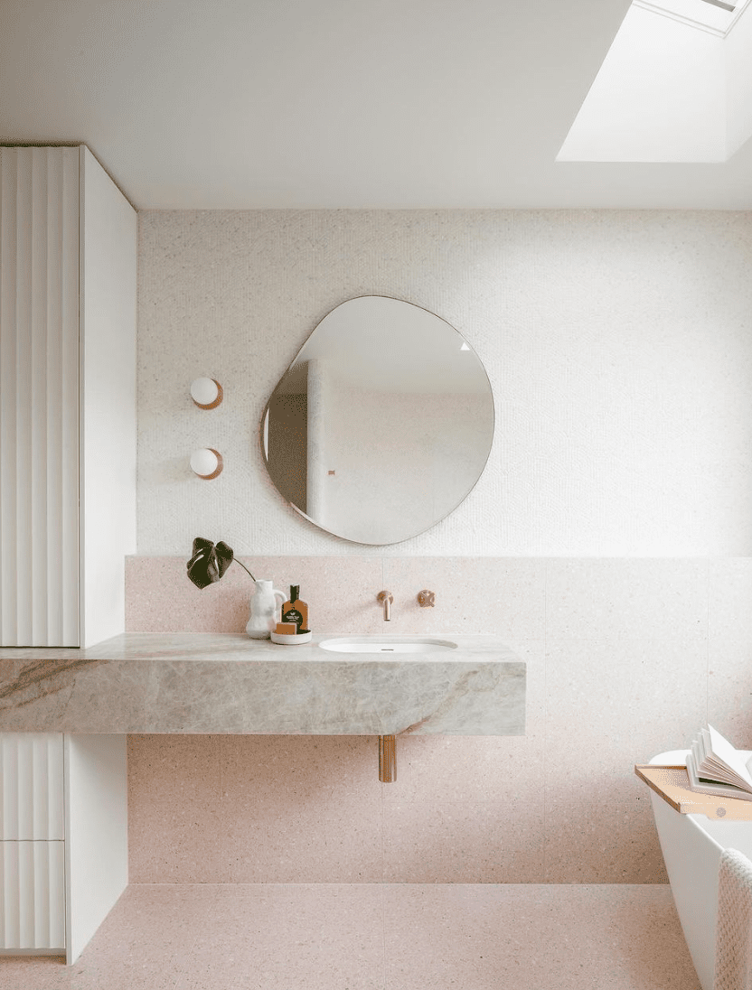 cuarto de baño luminoso