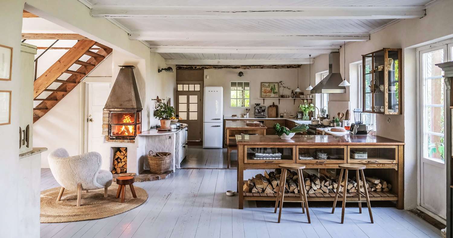 cocina escandinava con chimenea