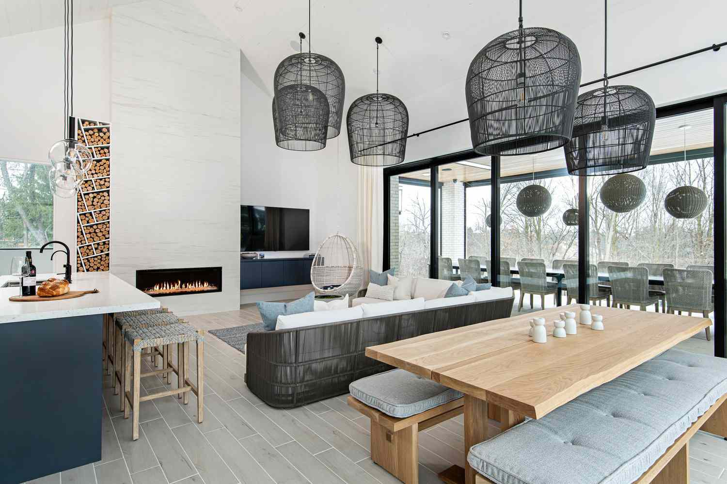 cocina americana con chimenea