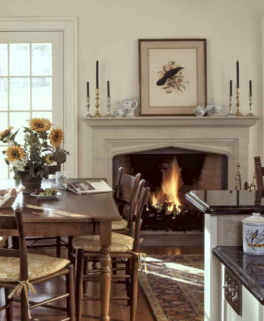 cocina comedor con chimenea