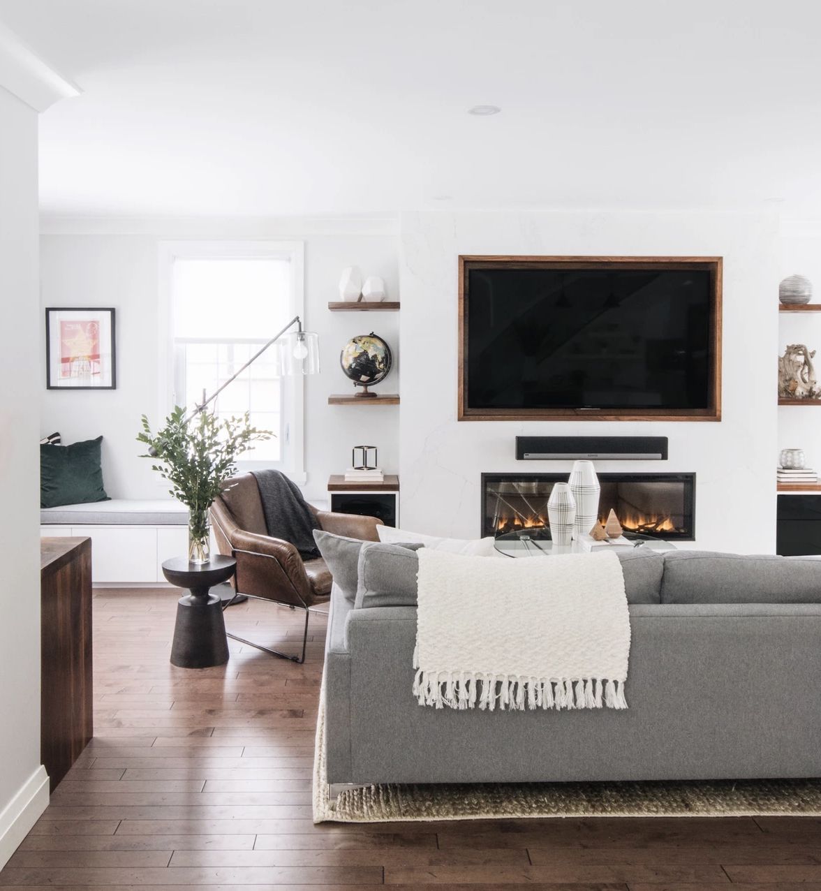 salon scandi con toques modernos