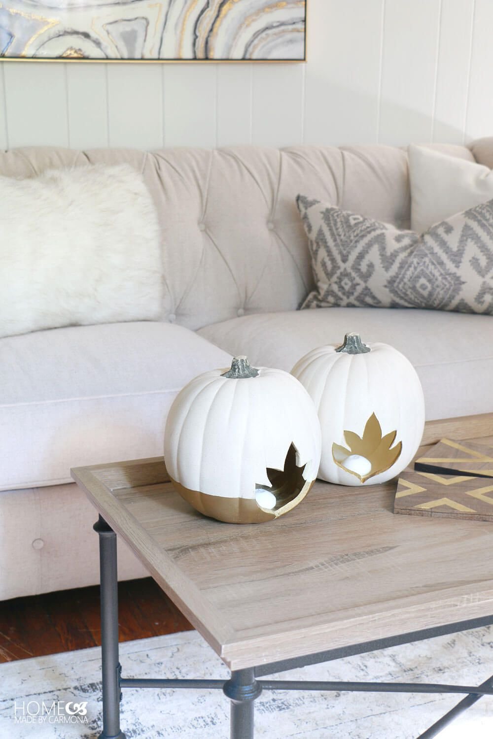 ideas diy para decorar el salon con votivas de calabaza otoñales