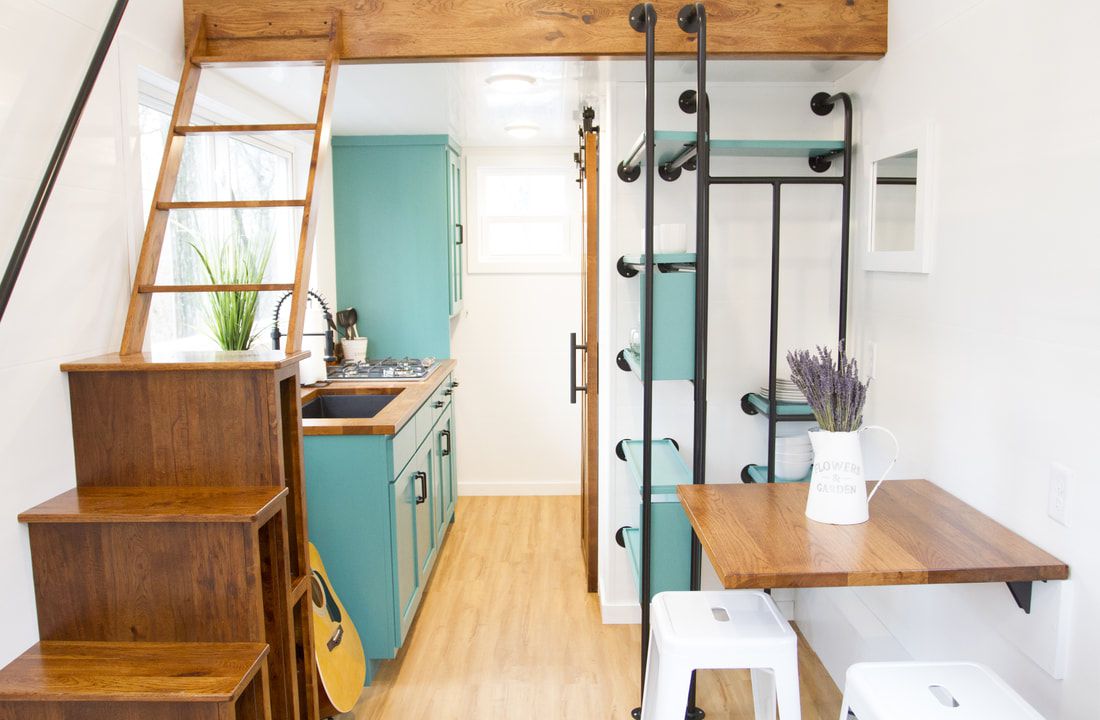 El interior de la Tiny House Nash en Ohio