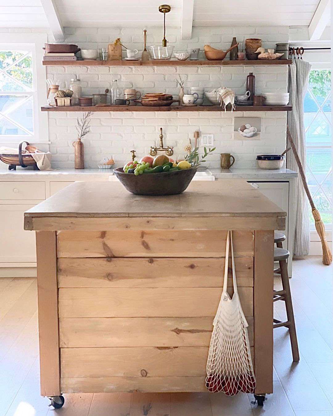 isla de cocina de madera