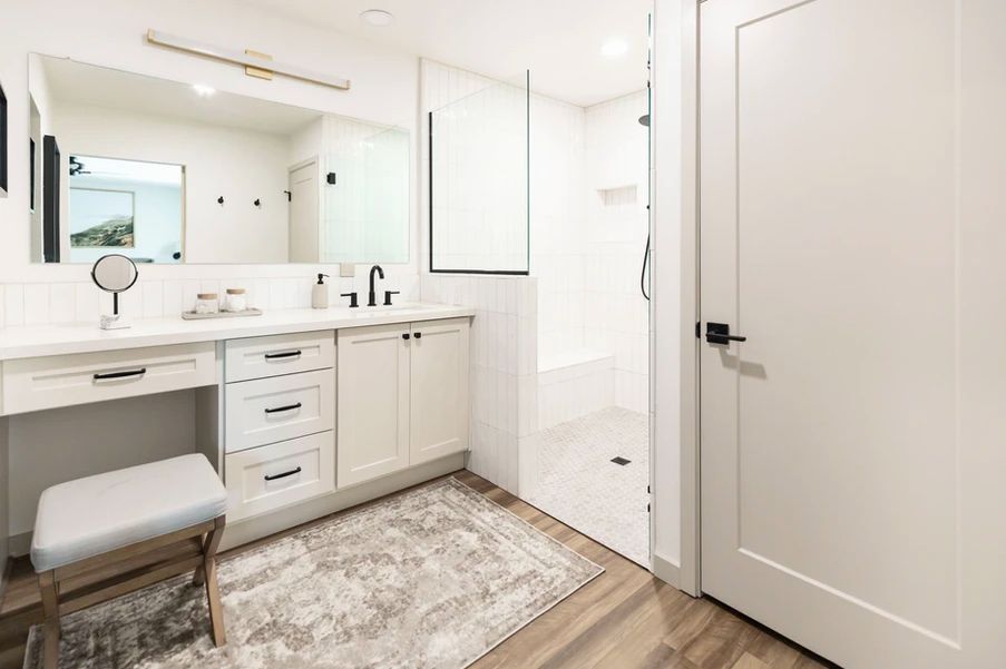 tocador de maquillaje para cuartos de baño pequeños