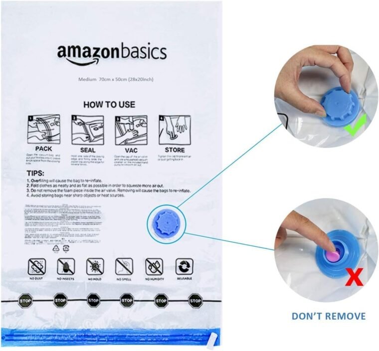 Amazon Basics bolsas de vacío para almacenamiento, incluyen boca para aspirador, 12 Unidad, 3 extragrandes, 3 grandes, 3 medianas y 3 pequeñas, Cremallera, Blanco - Imagen 6