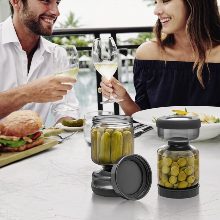 WhiteRhino Tarro de pepinillos con colador Flip,Recipiente de 34oz para pepinillos con doble a prueba de fugas,Tarro de cristal separador de jugo de pepinillos Flip Pickle y Olive Hourglass Jar - Imagen 9