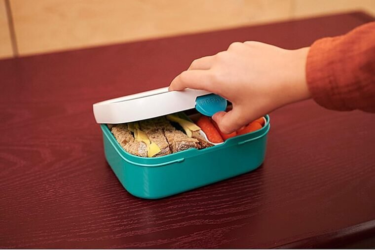 Mepal - Fiambrera Campus - Bento Box para Niños - Lonchera con Compartimento Bento y Tenedor - Fiambrera con Cierre de Clip - Sin BPA y apta para Lavavajillas - 750 ml - Avengers - Imagen 3